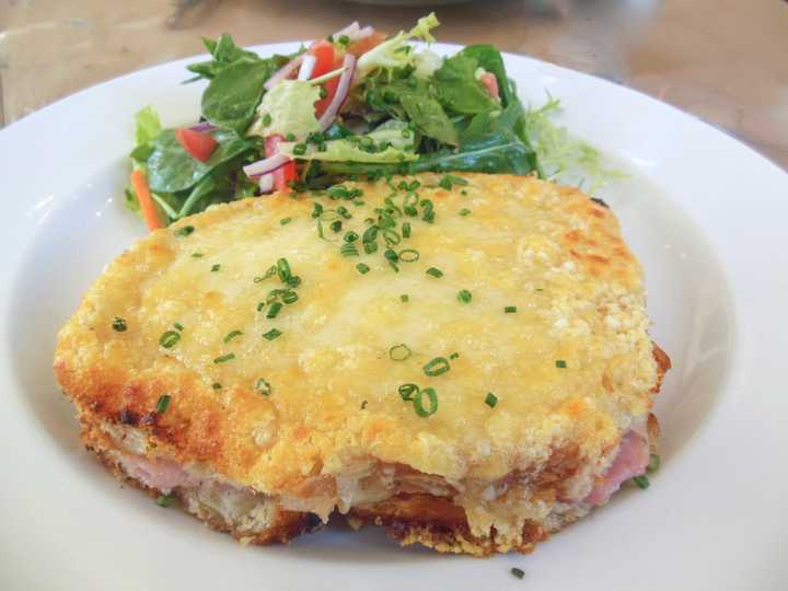 The delicious (and crunchy!) Croque Monsieur at Le Fat Poodle.