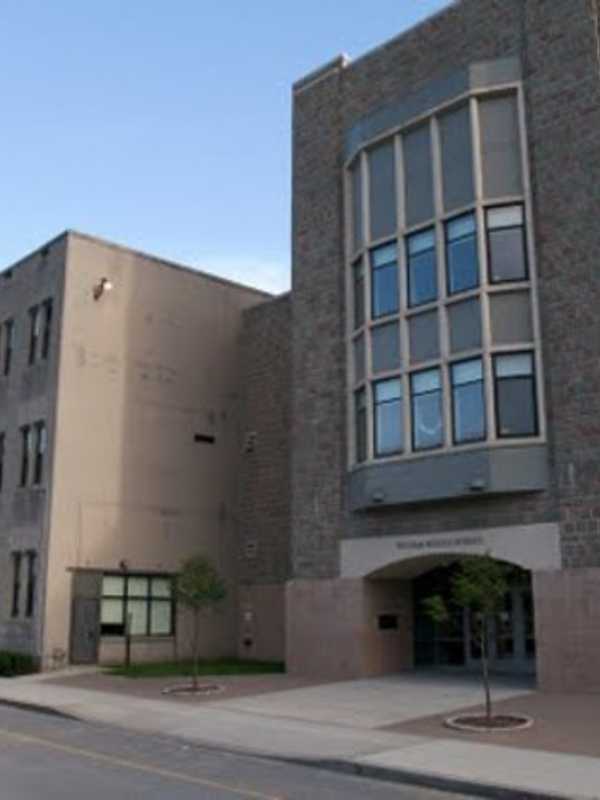 Pelham School Board Focuses On 'Habits Of Mind' At Work Session