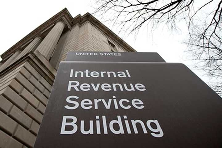 IRS Workers Are Overworked, Unhappy, Report Says