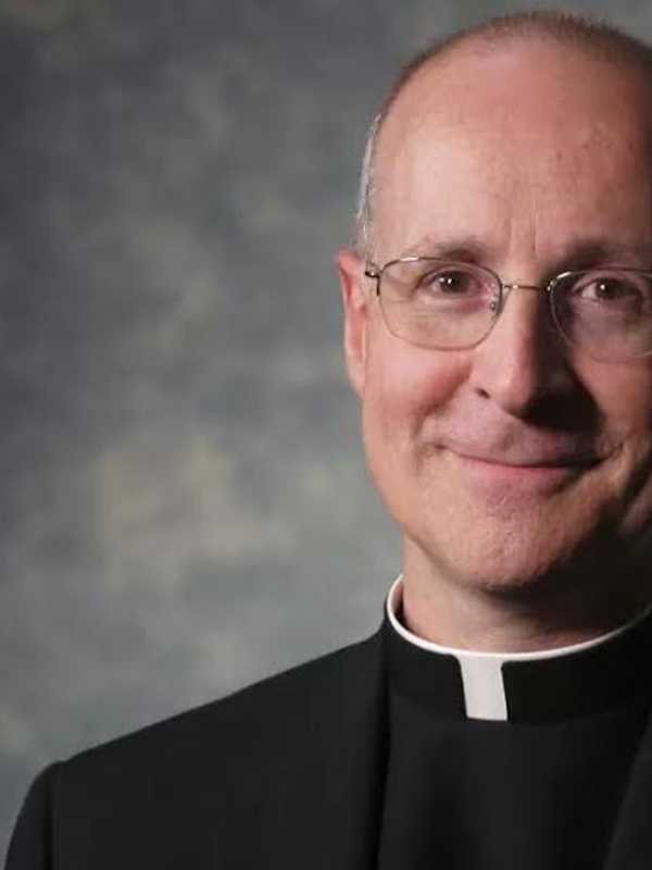 Jesuit Priests Slated To Speak At Fairfield University's Commencements 