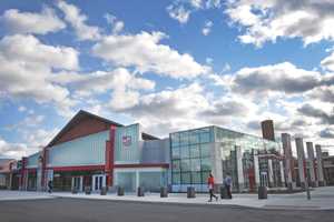 Fairfield's Notre Dame Hing Stages 'The Drowsy Chaperone'