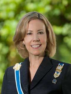 Darien's Daughters Of The American Revolution Hosts State Regent
