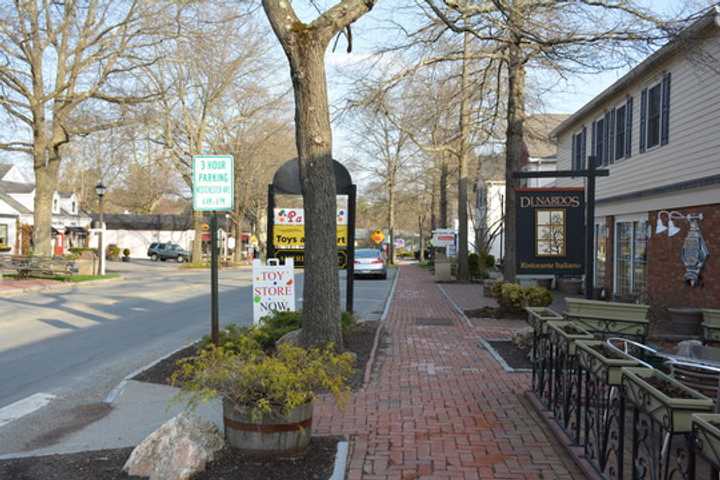 Scotts Corners Face Lift Tops Last Week's News In Pound Ridge