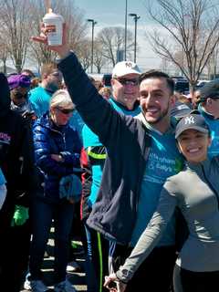 Whittingham Center Walk Steps Off As Benefit For Norwalk Hospital