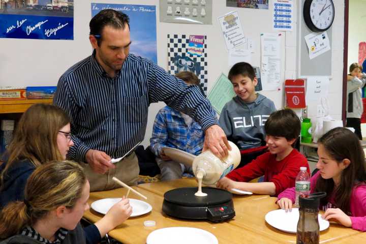 Briarcliff MS Students Make French Crêpes
