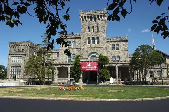 Manhattanvilles beautiful campus is conveniently located in Purchase, N.Yjust 20 minutes from Stamford CT and 30 minutes from New York City.