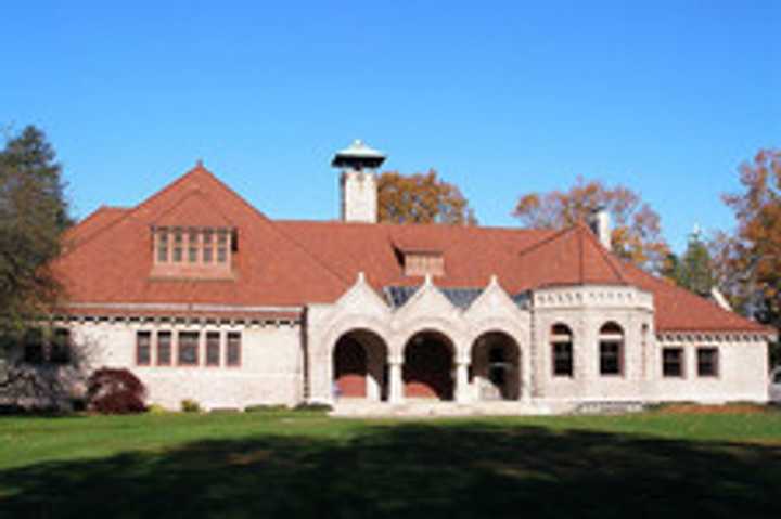 The Pequot Library is hosting Derby Day May 2. 