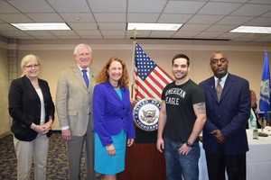 Rep. Esty Leads Roundtable At Veterans Oasis At WestConn In Danbury