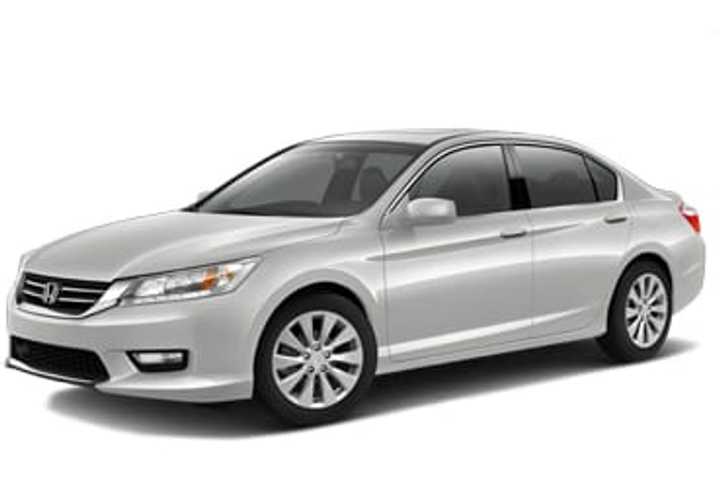 Three Honda Accords Stripped Of Tires, Rims, Stamford Cops Say