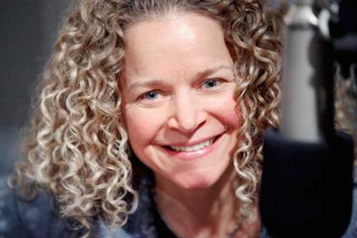 Lara Herkovitch Performing In Benefit At A Common Ground In Danbury