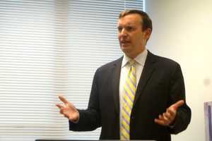 Murphy To Speak At Ridgefield League Of Women Voters' Luncheon 