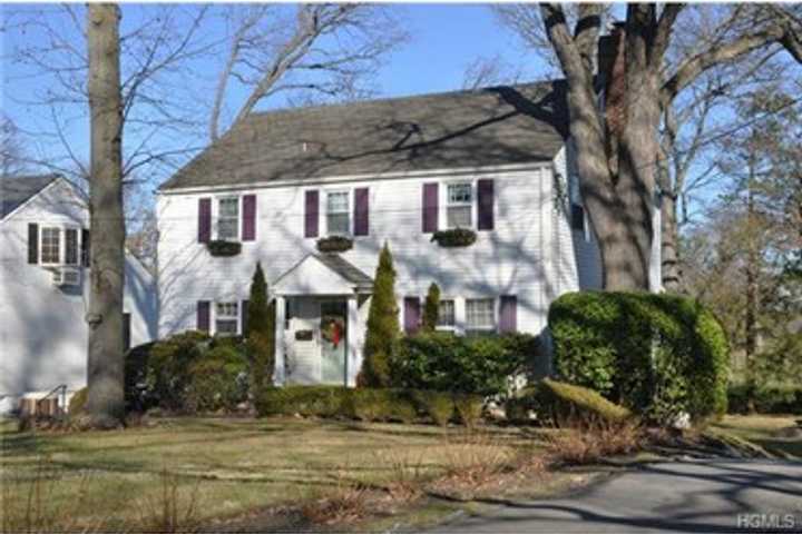 Open Houses In Pelham This Weekend