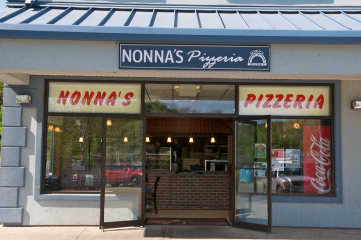 Putnam Valley's Nonna's Is Finalist In DVlicious Pizza Contest 
