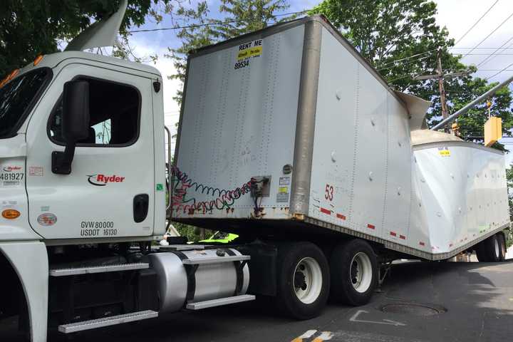 Accident Snags Stamford Traffic On Hope, Viaduct Streets