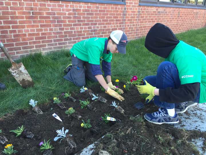 United Way of Western Connecticut&#x27;s Strong Start Neighborhood Initiative at Park Avenue School hopes to connect families so that they can get involved before their child goes to school.