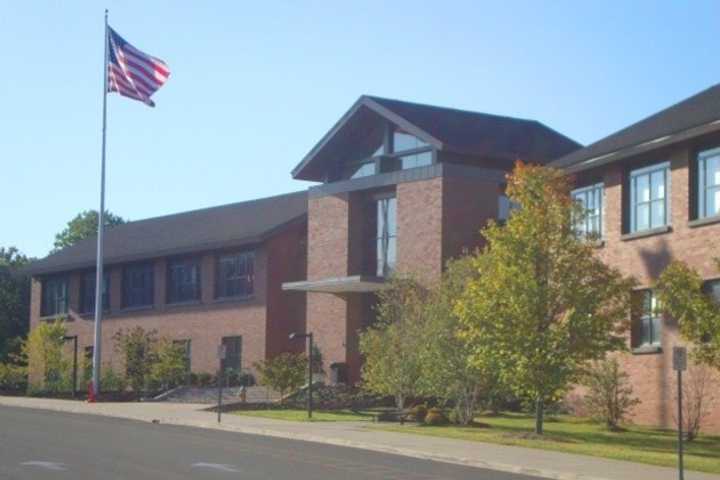 Darien High School Ranked Eighth Best In U.S. For STEM Program