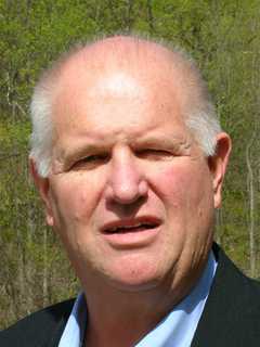 Somers Republican Club Honors Benedict At Scholarship Dinner