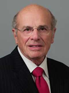 Former County Exec Al DelBello Will Be Remembered In Thursday Service