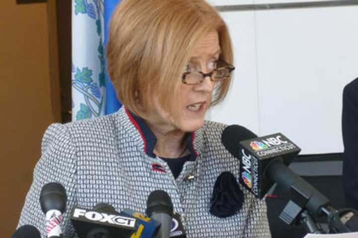 Stamford Mayor Commends School Chief For Decision To Step Down
