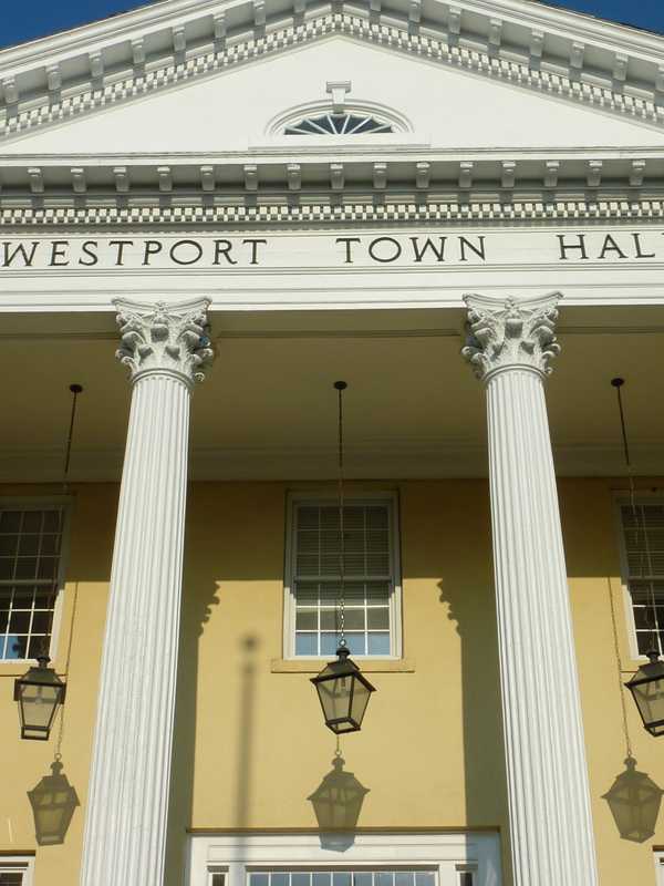 Career Coach Offers Social Network Training For Job Hunters In Westport 