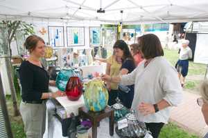 Outdoor Show Draws Scores Of Artists In White Plains