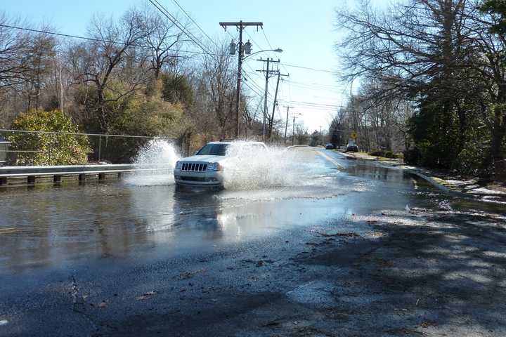 Stormy Start To Workweek In Putnam, Flooding Possible 