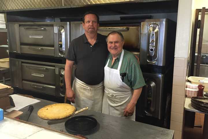 Bridgeport's Beverly Pizza Is Winner In DVlicious Pizza Contest