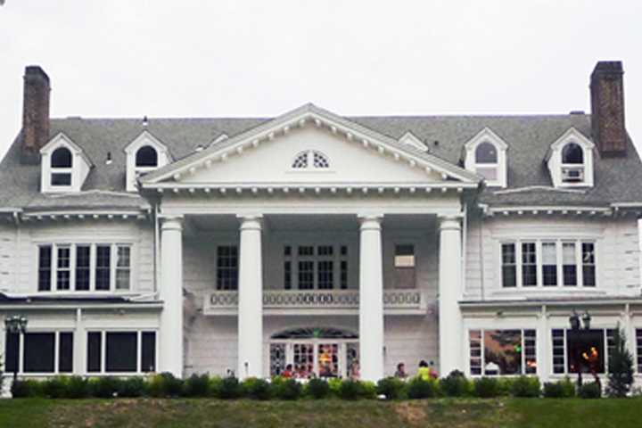 Business Owners To Mingle At The Briarcliff Manor Event