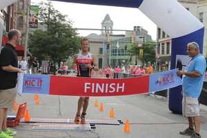 Easton's Thomas Taking Center Stage In Party For Stamford Triathlon