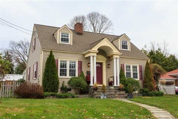 Open Houses In The Port Chester Area This Weekend