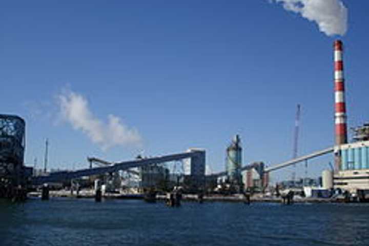 Woman's Body Pulled From Long Island Sound Off Coast Of Bridgeport