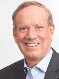 Peekskill Embraces Native Son George Pataki's Presidential Run