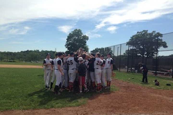 Mamaroneck Baseball Team Advances To Class AA State Final Four Playoffs