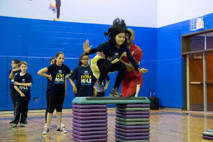 Port Chester Middle School Students Run For Open Door