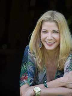 'Sex And The City' Creator Candace Bushnell Coming To Wilton Library