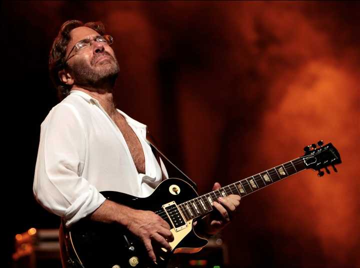 Al De Meola