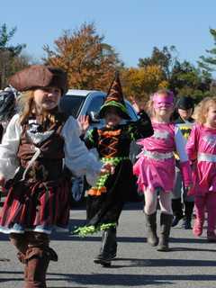 Edgewater Public School Students March In Halloween Parade