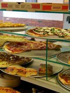Blotting Pizza Can Cut Thousands Of Calories