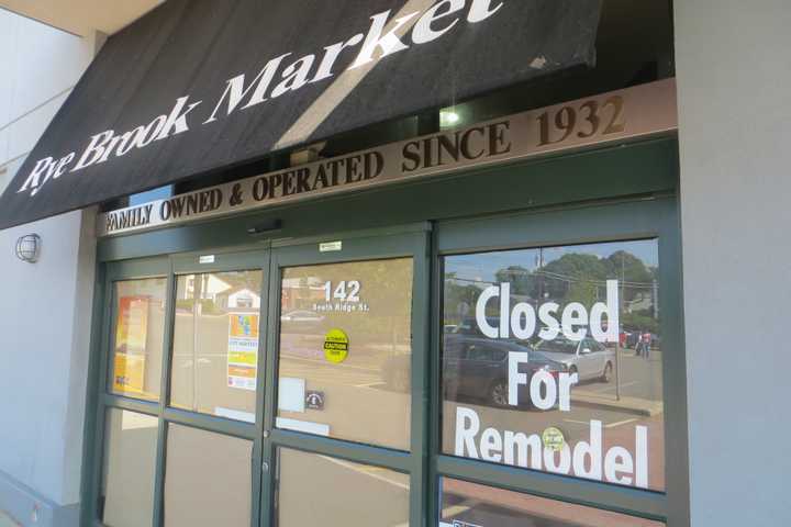 D'Agostino Supermarket, Anchor At Rye Ridge Shopping Center, Closes