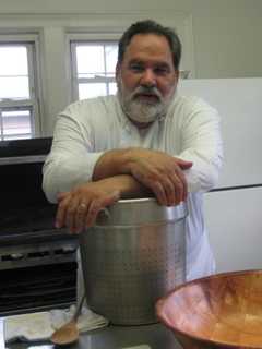 Port Chester Chef Gets Involved In Carver Center Garden