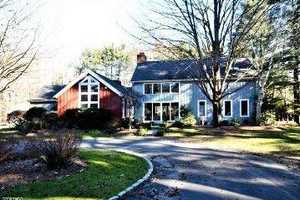 See Darien's Weekly Home Sales