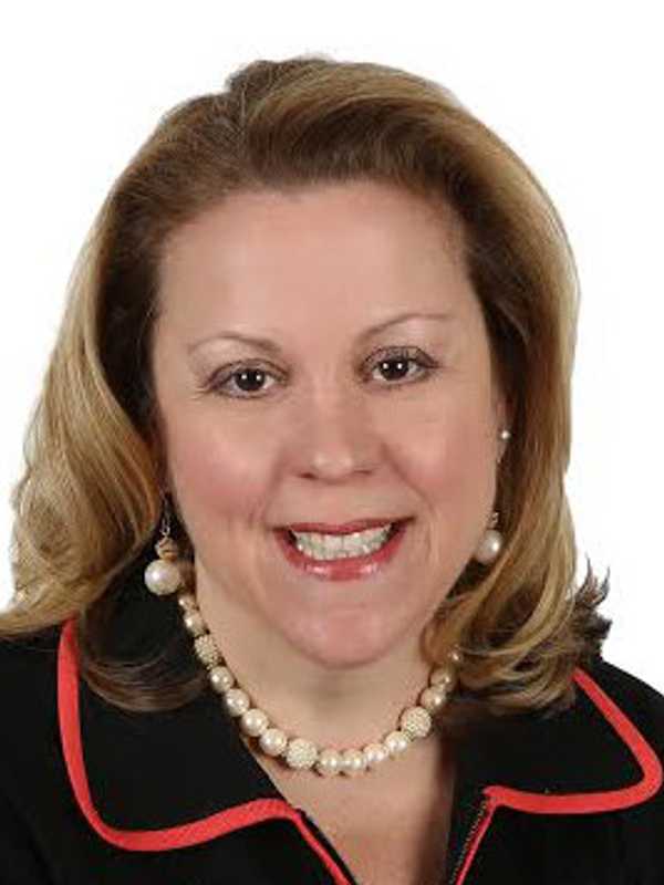 Hennessey Joins William Pitt Sotheby's Intl. In Southport