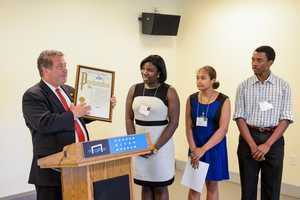 Yonkers Mayor Spano Congratulates Hudson River Museum's Junior Docents