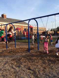Waverly Elementary Encourages Parents To Read With Kids