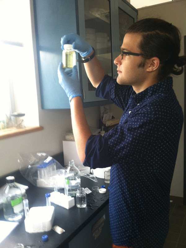 Sarah Lawrence Students Test Water Quality Of Saw Mill River