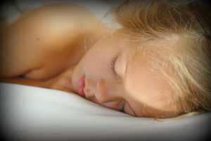 25 Percent Of Couples Sleep In Separate Beds, Experts Say
