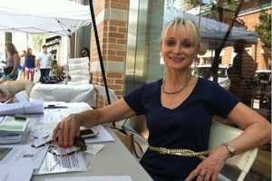 Stamford Shoppers Hit The Summer Sidewalk Sales 