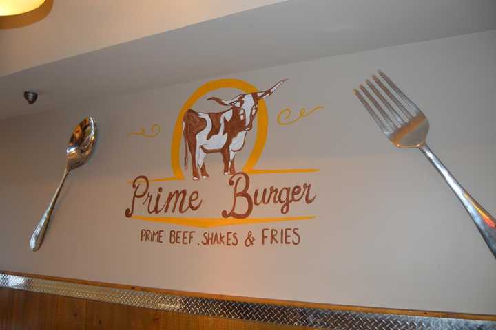 Ridgefield's Prime Burger Is Finalist In DVlicious Burger Contest