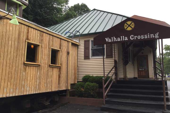 Valhalla Crossing Is Finalist In DVlicious Burger Contest