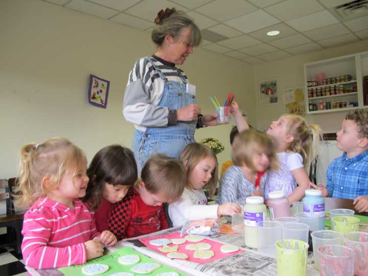 Judith Leire is hosting ceramics classes at the ANDRUS Learning Center in Tuckahoe.